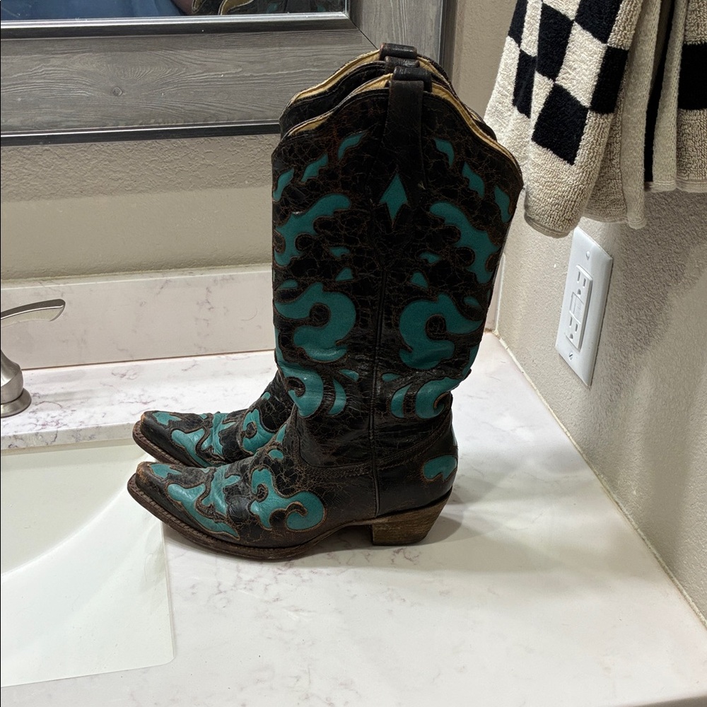 Corral Black and Turquoise Heeled Boots
